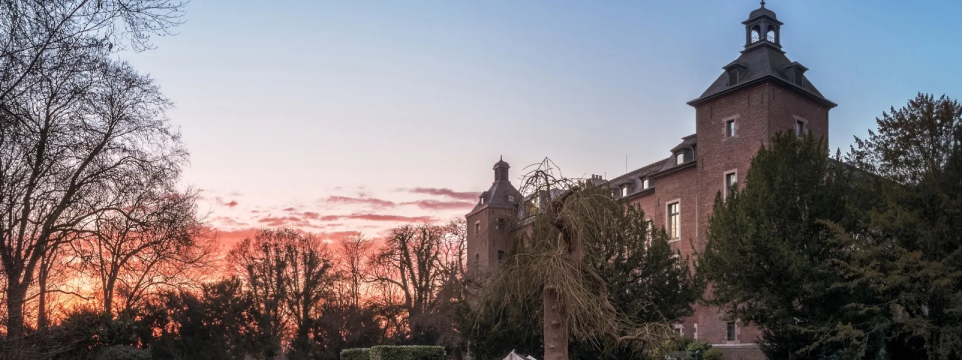 Schloss im Sonnenuntergang